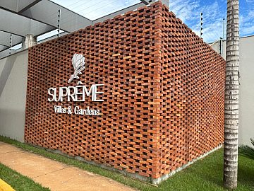 SUPREME VILLAS & GARDEN