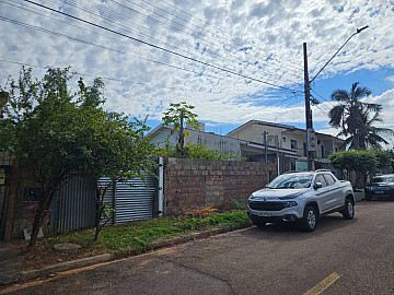 LOTE NO JARDIM MATO GROSSO