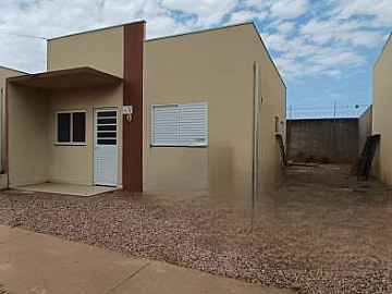 VENDE-SE CASA NO MELCHIADES II